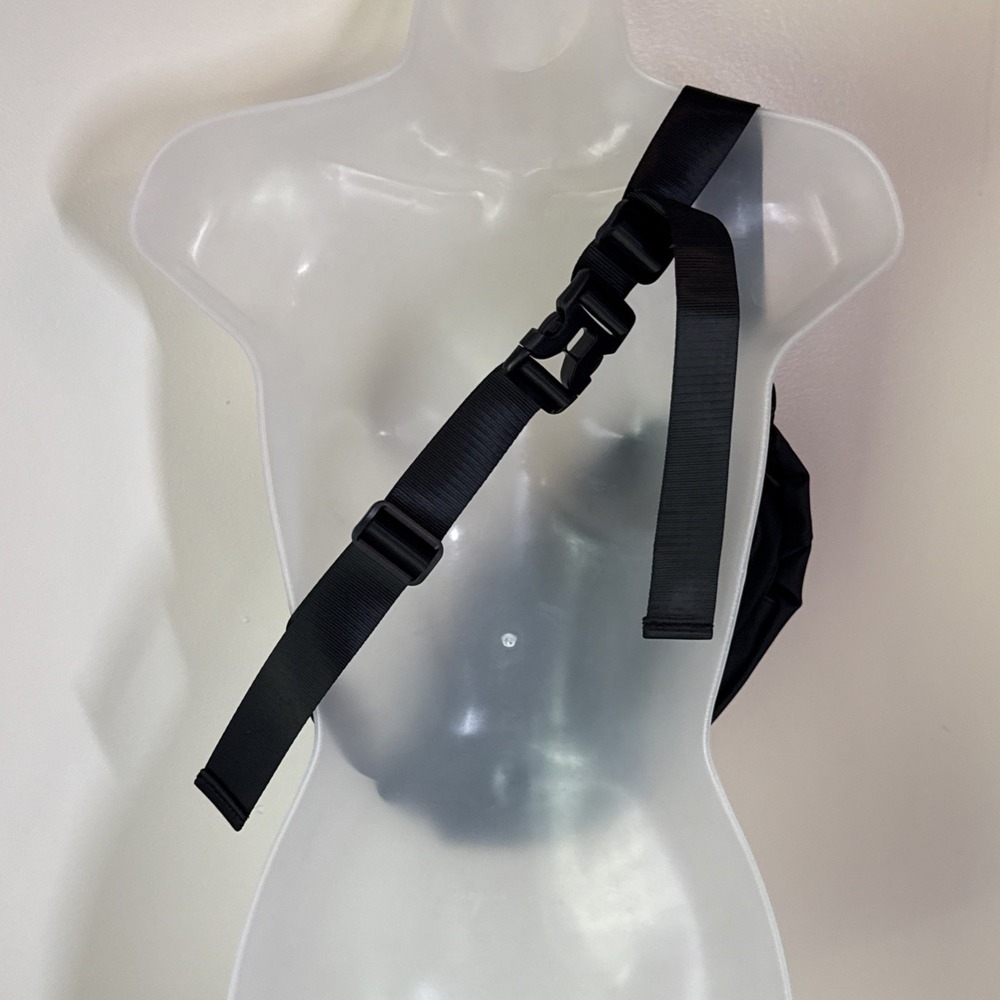 BYLT Water Resistant Crossbody Sling Bag Black 2L Travel Commuter Hiking NWOT - Picture 4 of 10